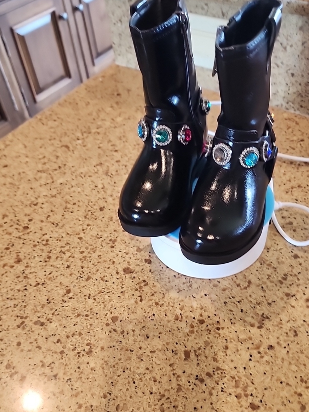 Kids Black Patent Jewel Buckle Boots NWOT SIZE-5c. ((JEWEL IS MISSING SEE PIC..)